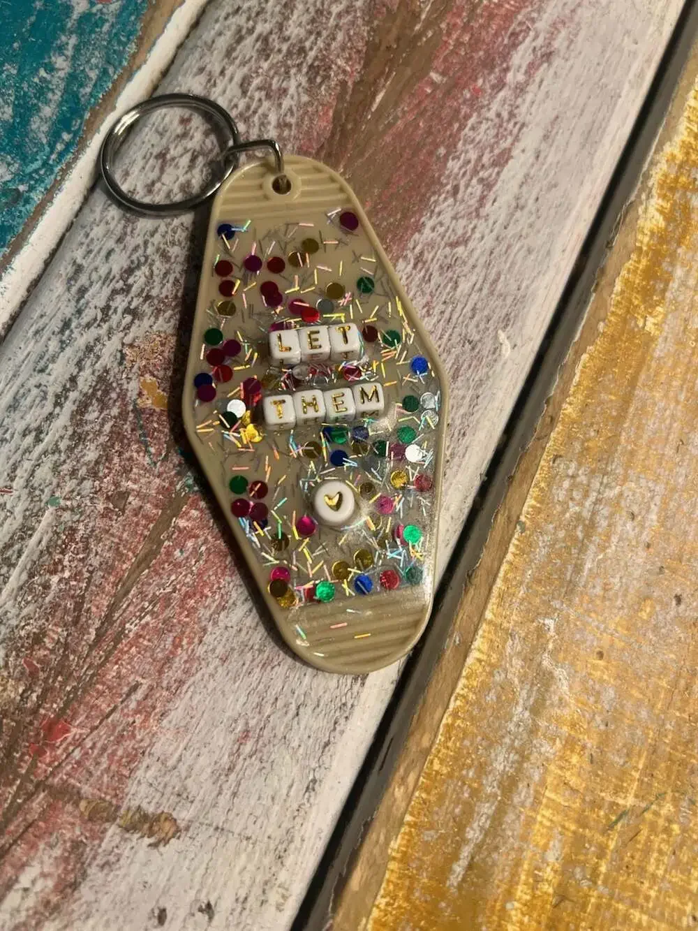 Jeweled Motel Keychains, Bougie Keyring,